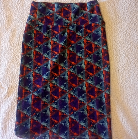 - Lula Roe Skirt - Picture 3 of 8